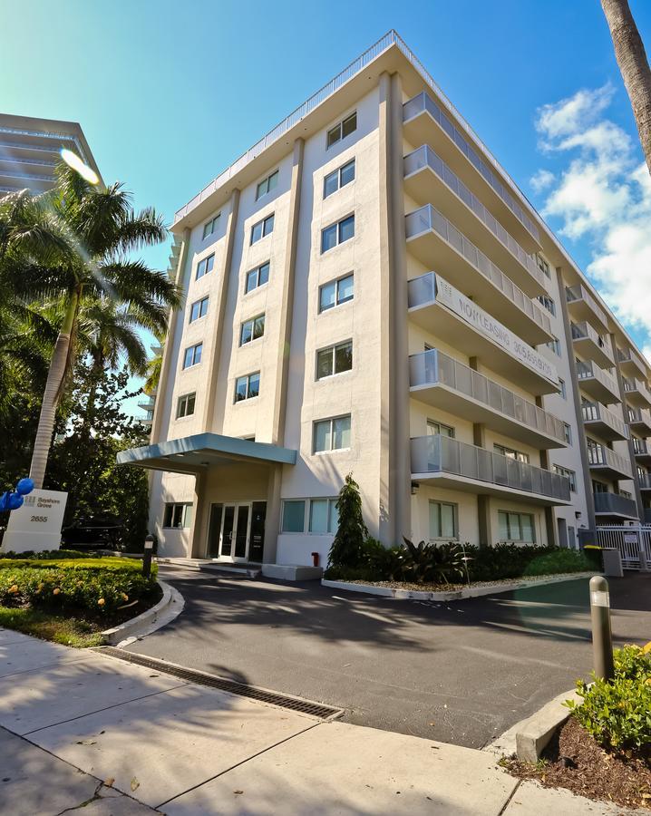 Coconut Grove Apartments By Nuovo マイアミ エクステリア 写真